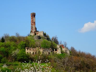 Battifollo, la torre saracena